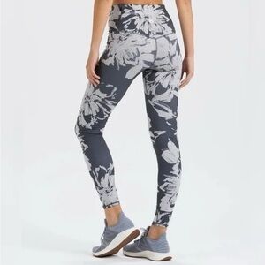 Vuori Black and Gray Floral Leggings